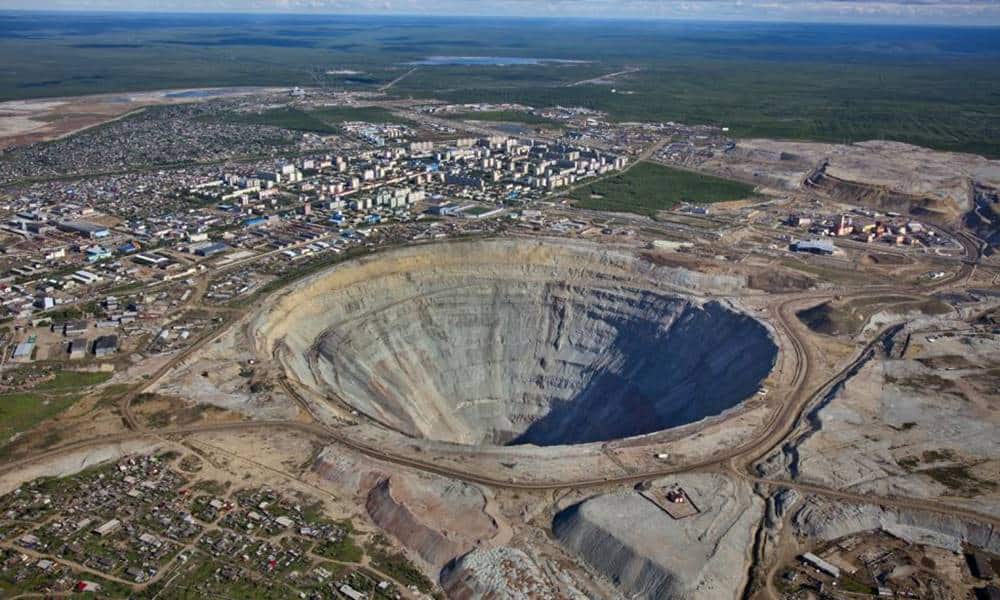 Mina Mir O Buraco Gigante Que J Sugou Helic Pteros