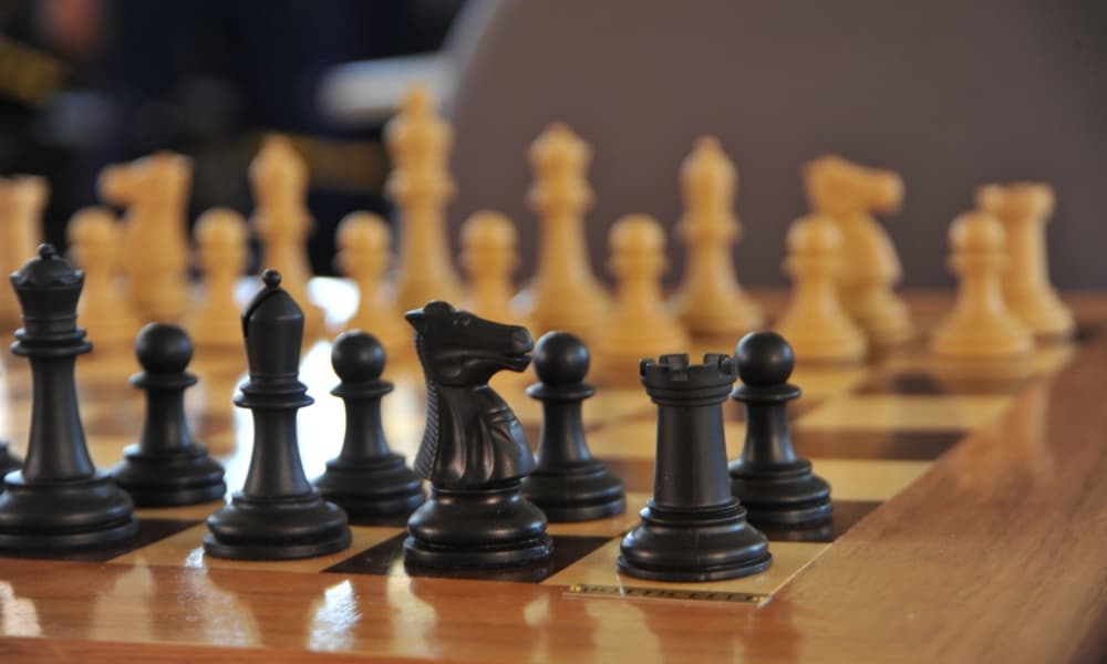 Traduzca - Desde quando o xadrez foi inventado já se sabia
