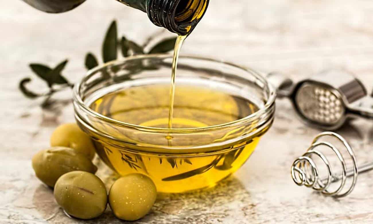 Como é feito o azeite de oliva?