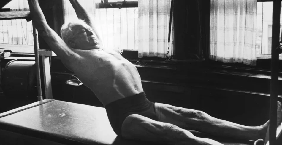 Joseph Pilates: o artista de circo que inventou o método de exercício dentro da prisão